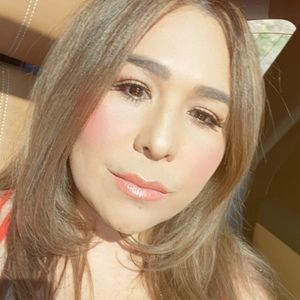 Meet your Posher, Cynthia